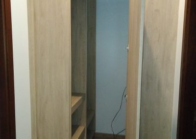 Vestidor aprovechando pasillo
