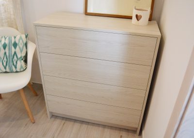 Mueble 4 cajones